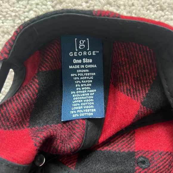 Lumberjack Style Fleece Hat - Picture 2 of 2